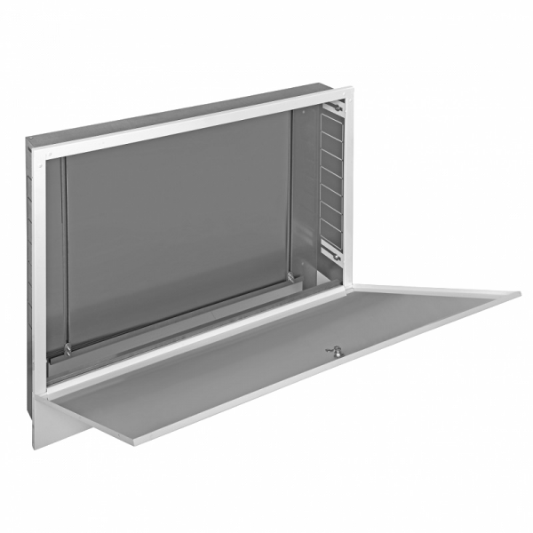 Встроенные коллекторные шкафы в фирменном магазине Wester